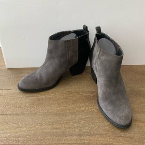 Nine West Fiffi Suede‎ Ankle Boots